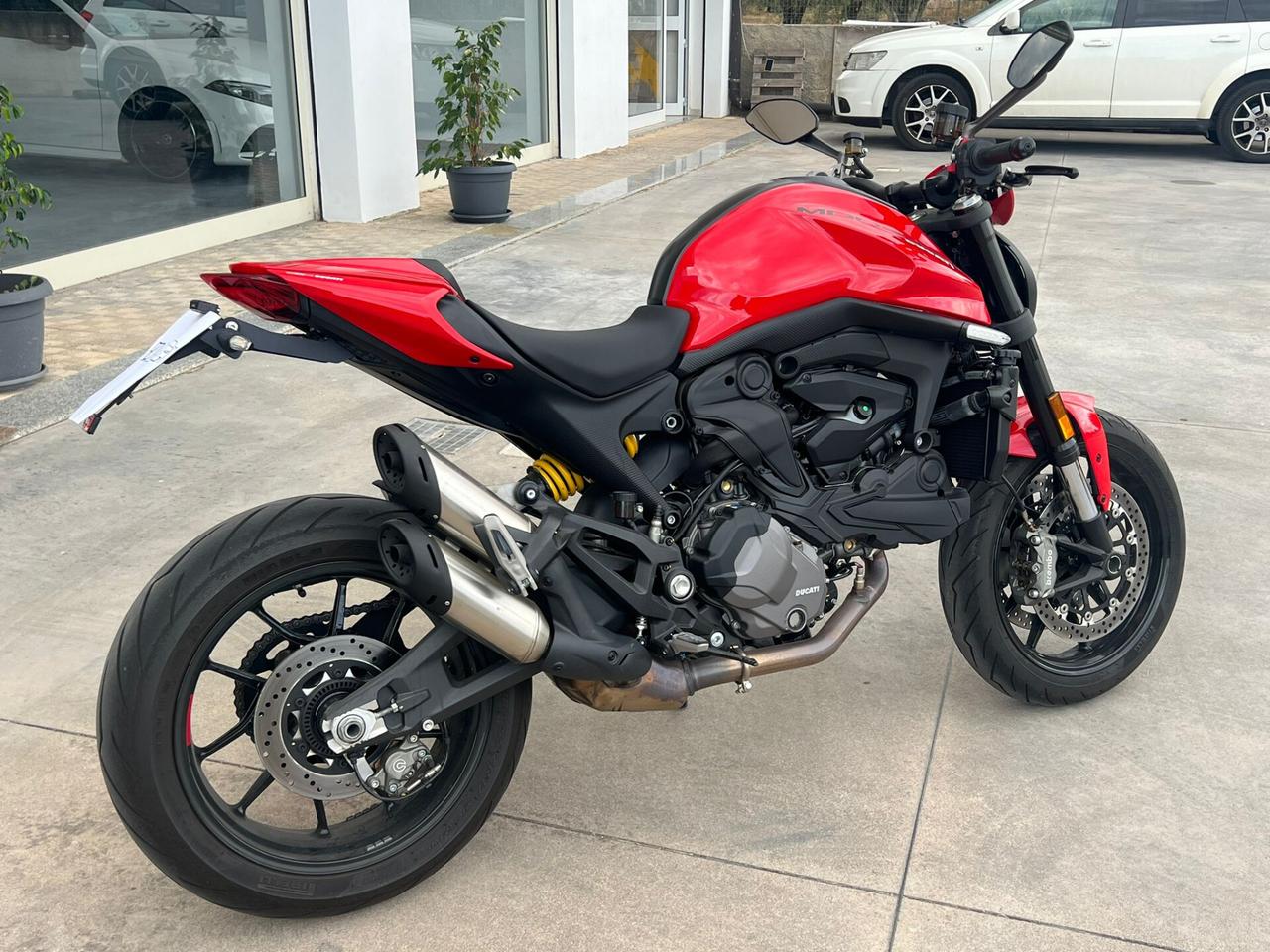 Ducati Monster 937 Plus