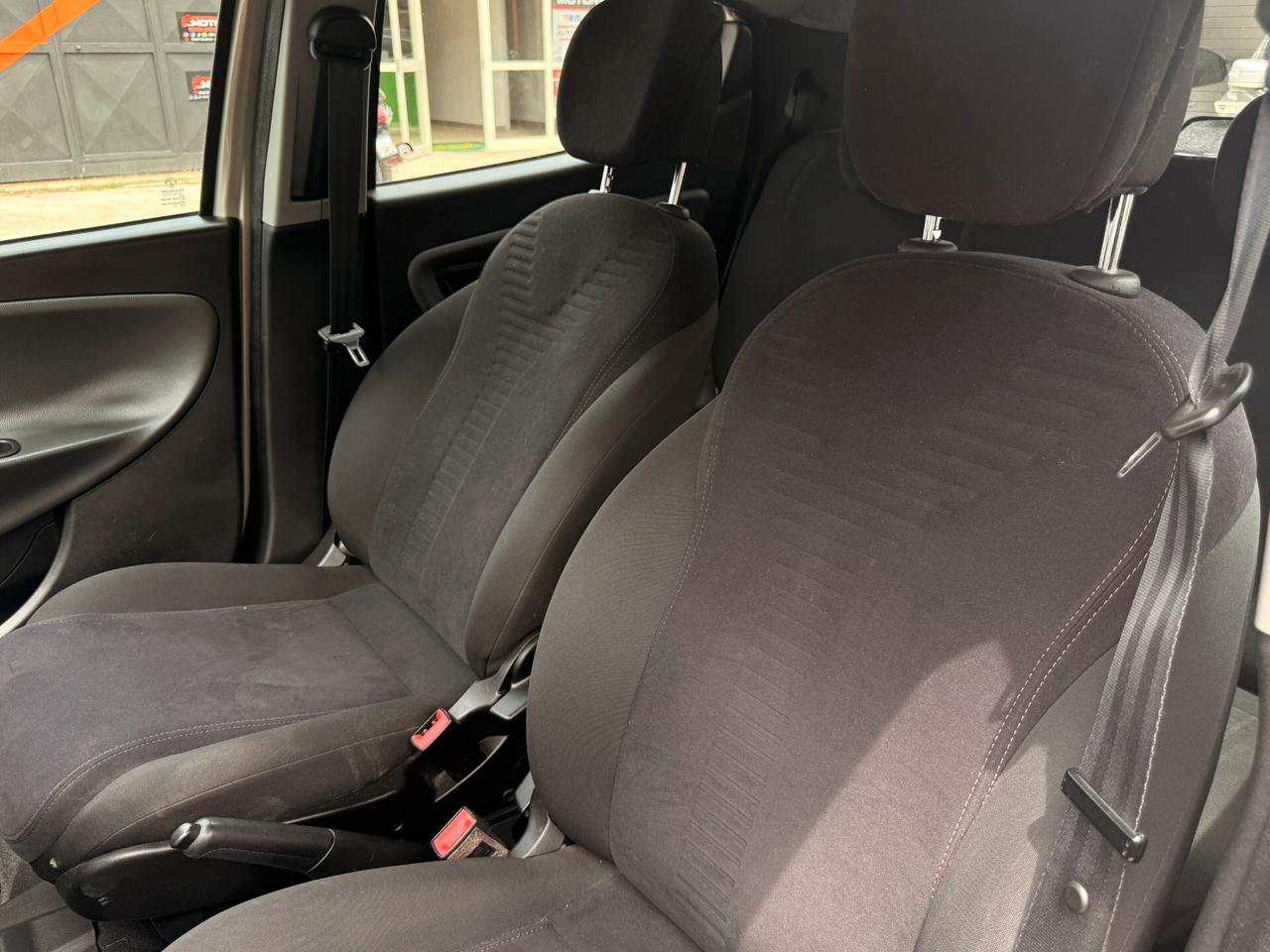 Lancia Ypsilon 1.2 69 CV 5 porte S&S Gold