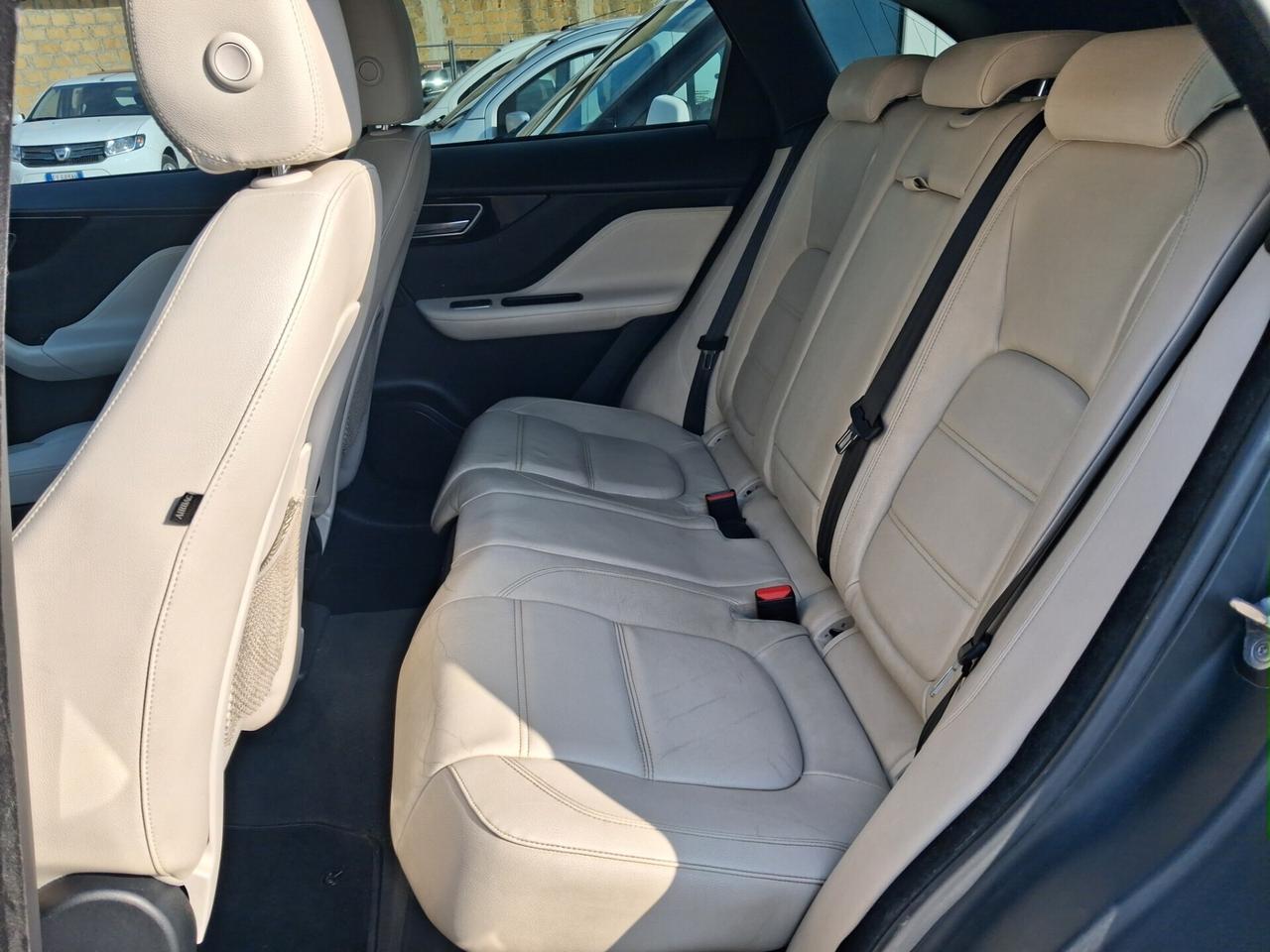 Jaguar F-Pace 2.0 D 180 CV R-Sport catena fatta tu
