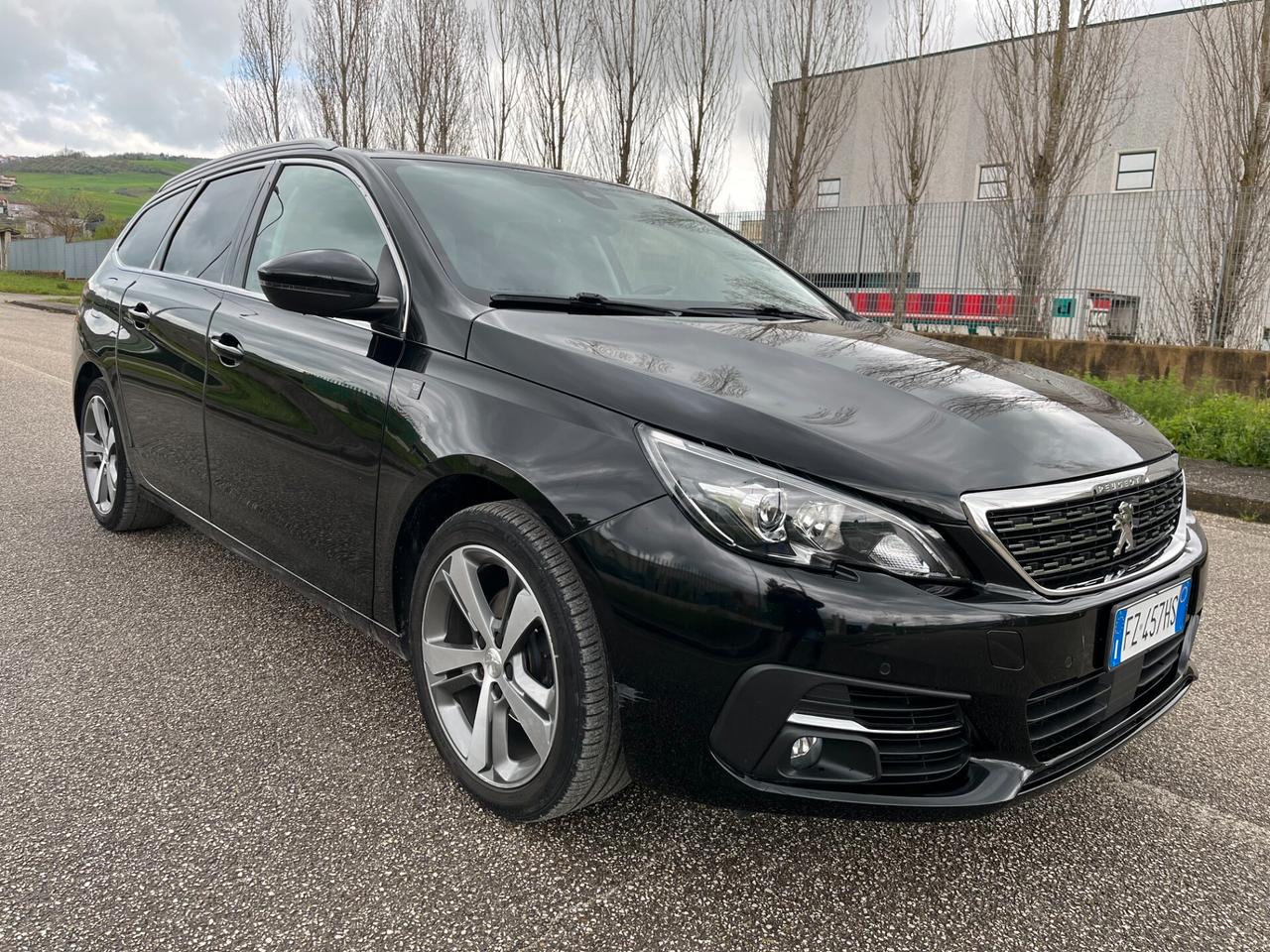 Peugeot 308 BlueHDi 130 cv SW edition