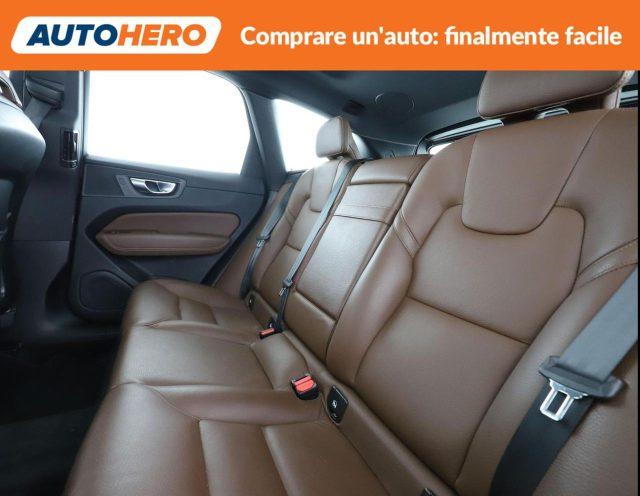 VOLVO XC60 B4 (d) AWD Geartronic Momentum
