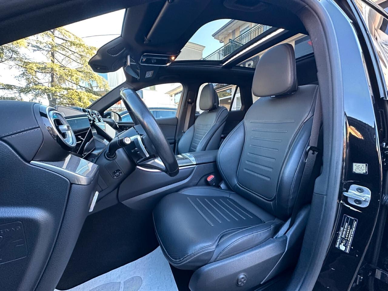 Mercedes-benz GLC 220 d 4M AMG Premium_PANORAMA_FARI DIGITAL LED_ CAMERA 360_HEAD-UP_BLACK