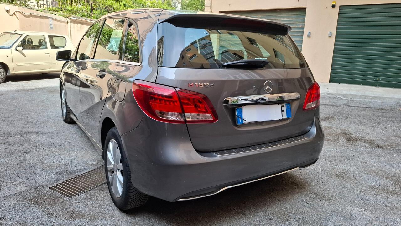 Mercedes-benz B 180 d Automatic Premium