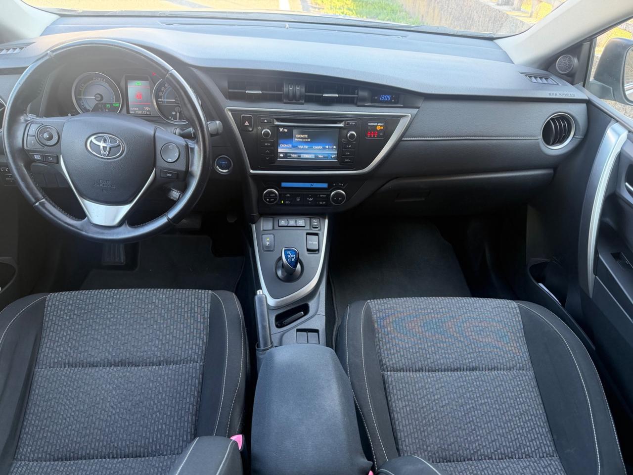 Toyota Auris Touring Sports 1.8 Hybrid Lounge