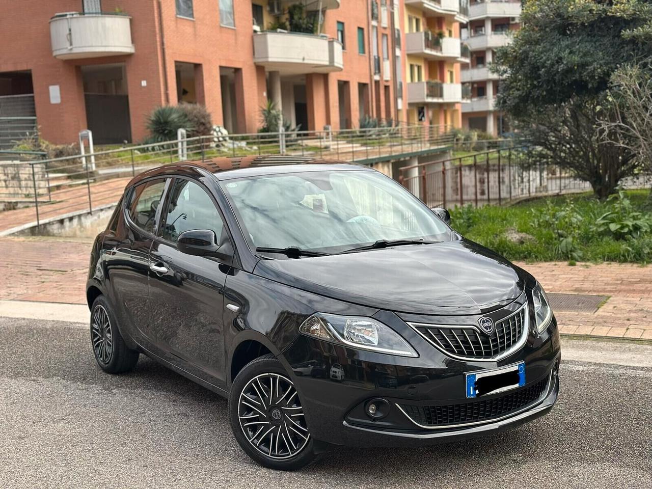 Lancia Ypsilon 1.2 69 CV 5 porte GPL Ecochic Gold