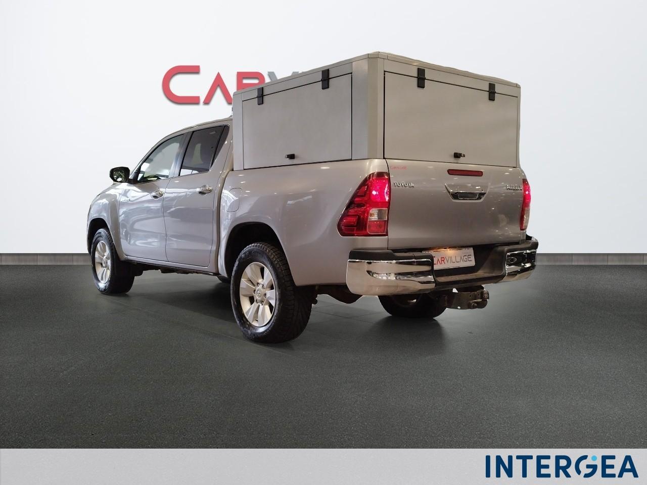 TOYOTA Hilux 2.4 d-4d double cab Comfort 4wd