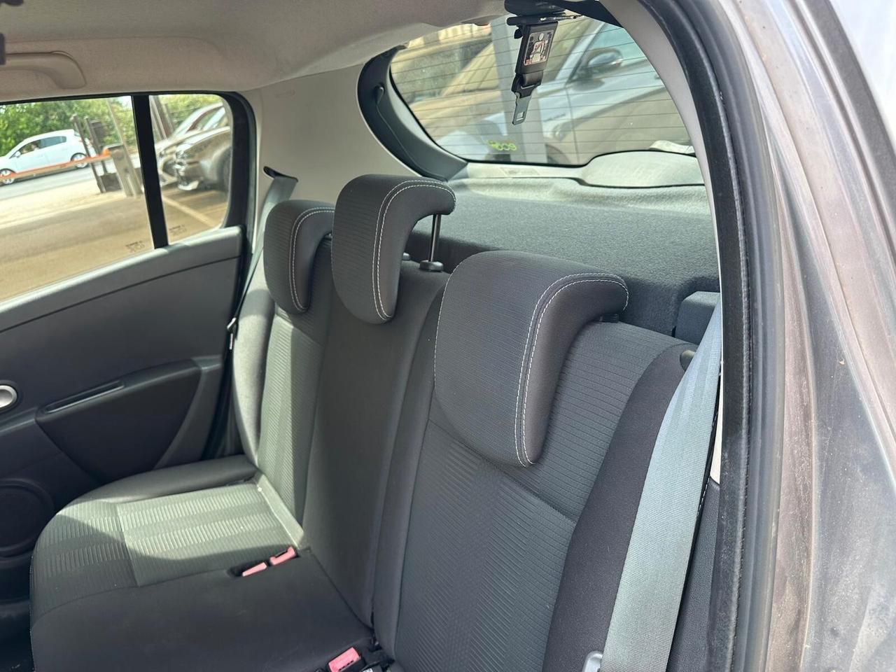 Renault Clio 1.2 16V 5 porte Dynamique