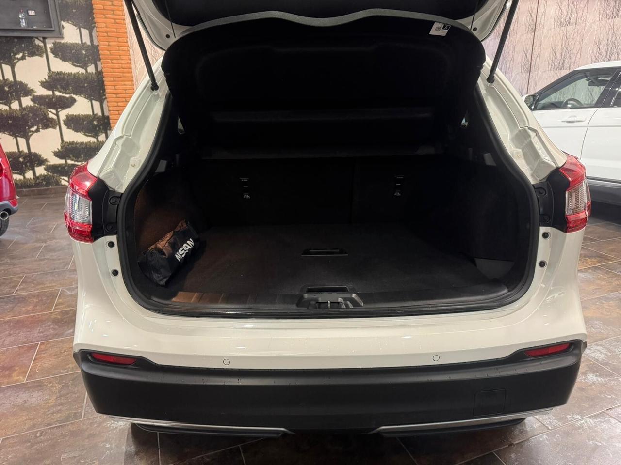 Nissan Qashqai 1.3 DIG-T 160 CV Tekna