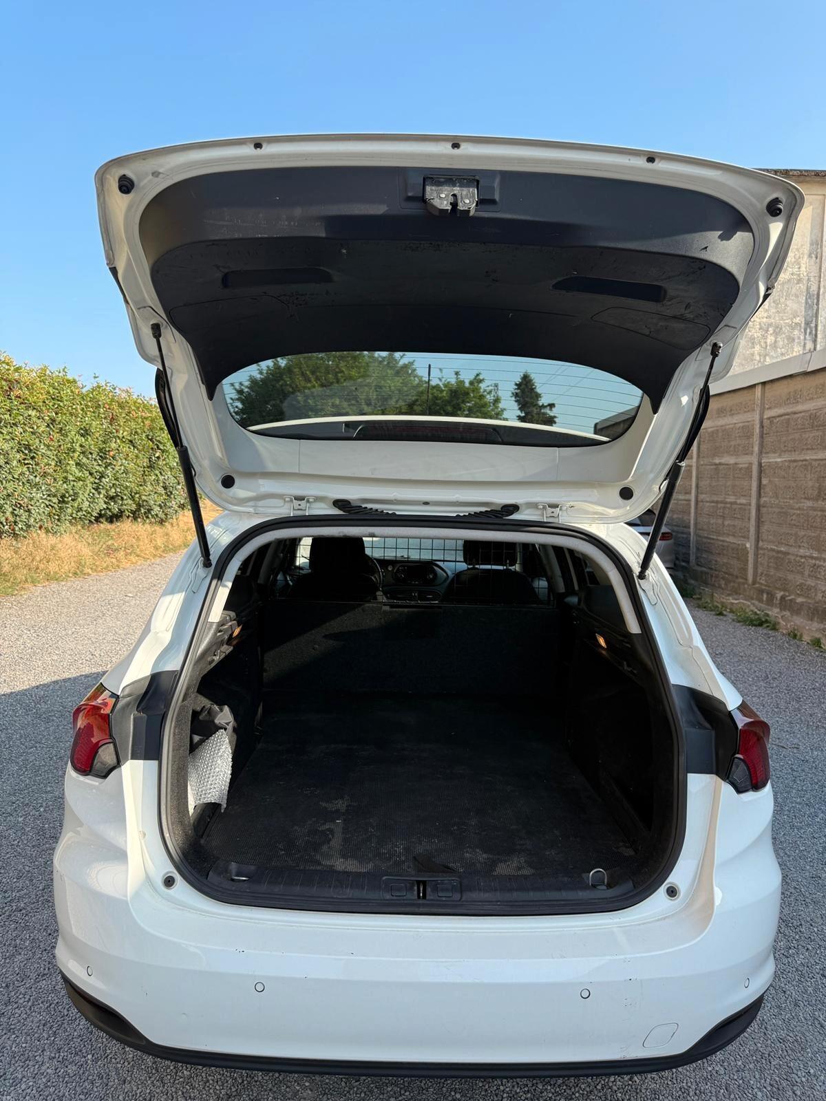 Fiat Tipo 1.6 Mjt S&S SW Pop Van