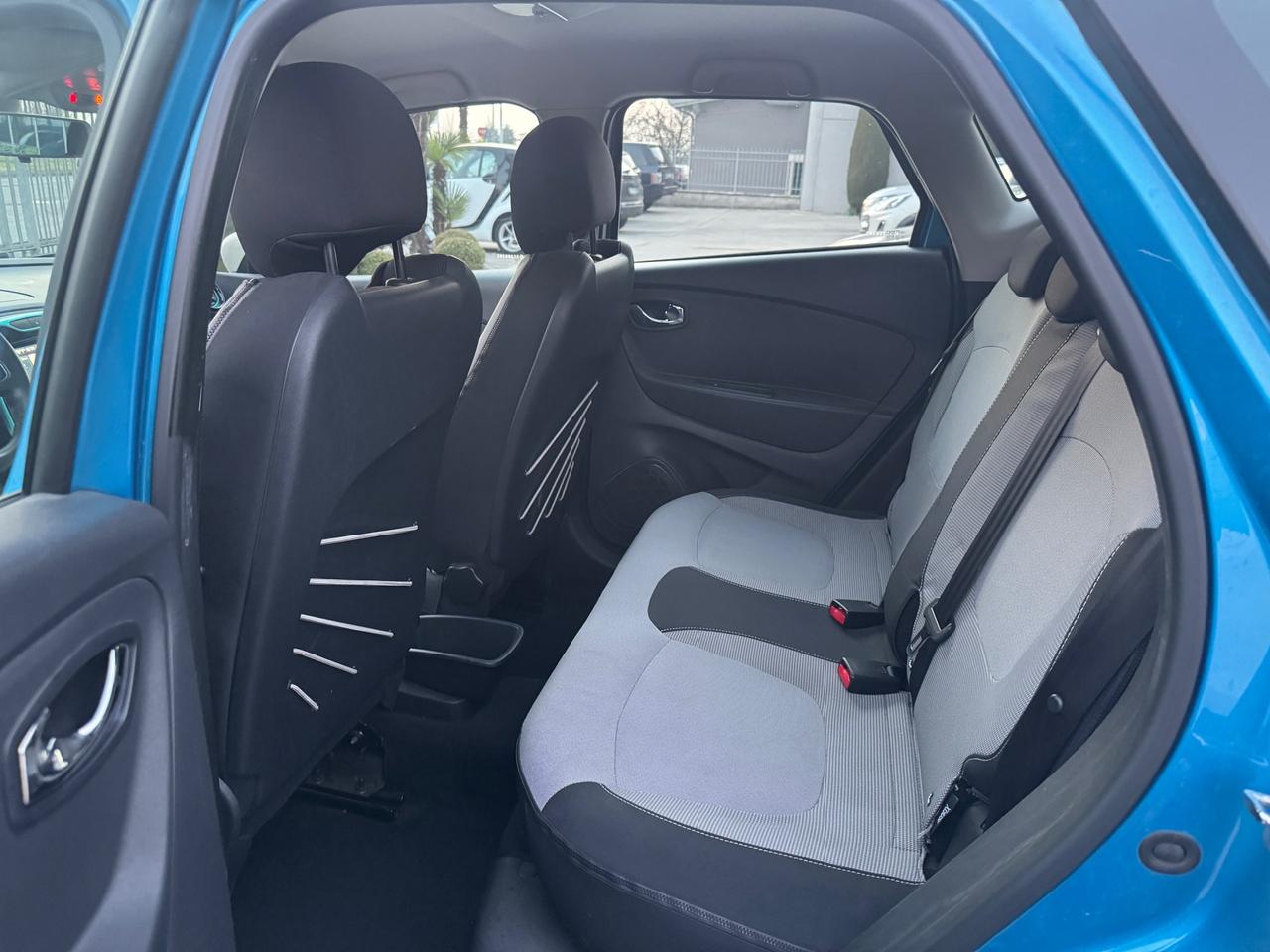 Renault Captur 0.9 tce Intens (energy r-link) 90cv E6