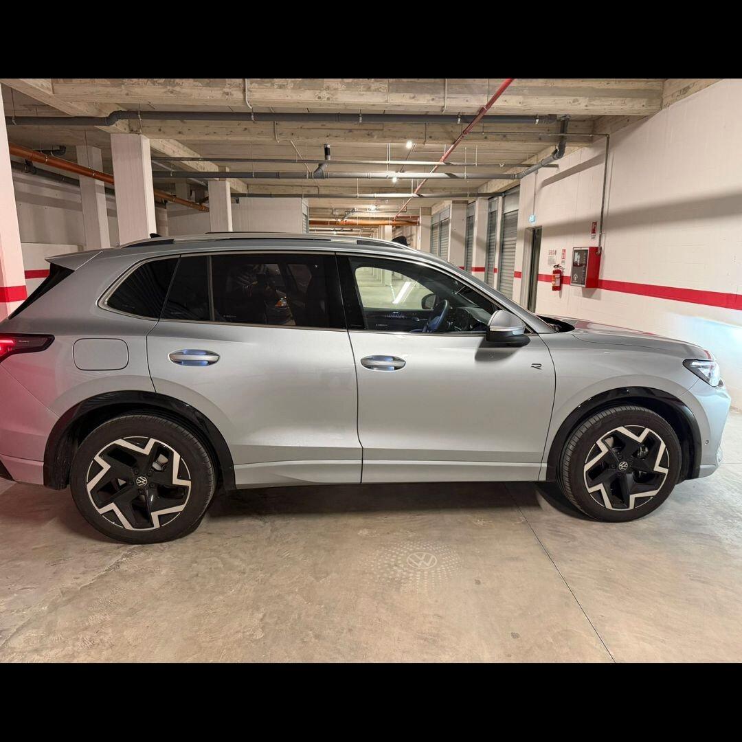 Volkswagen Tiguan 2.0 TDI 150 CV DSG R-Line Plus