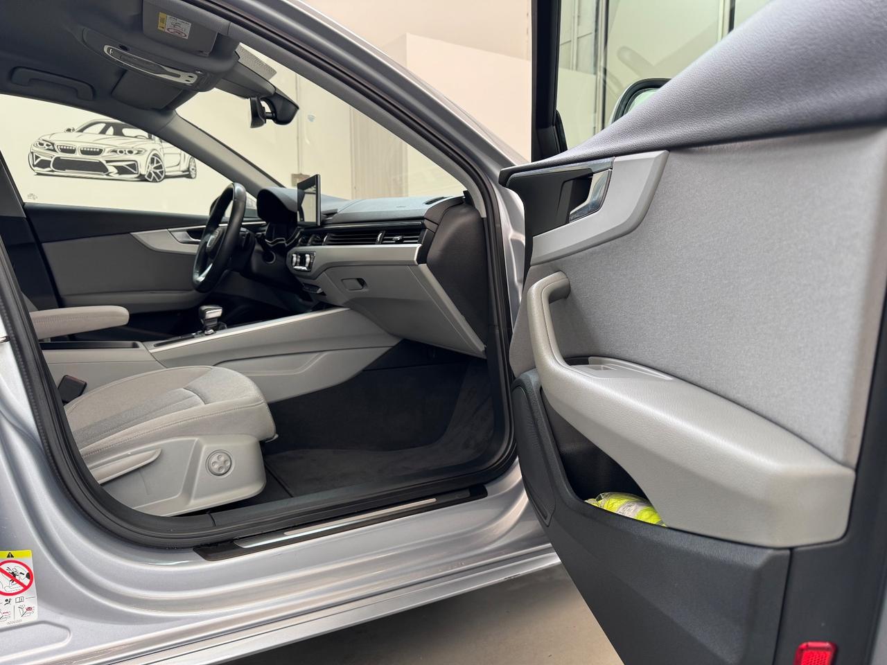 Audi A4 Avant 30 TDI/136 CV S tronic Business Advanced