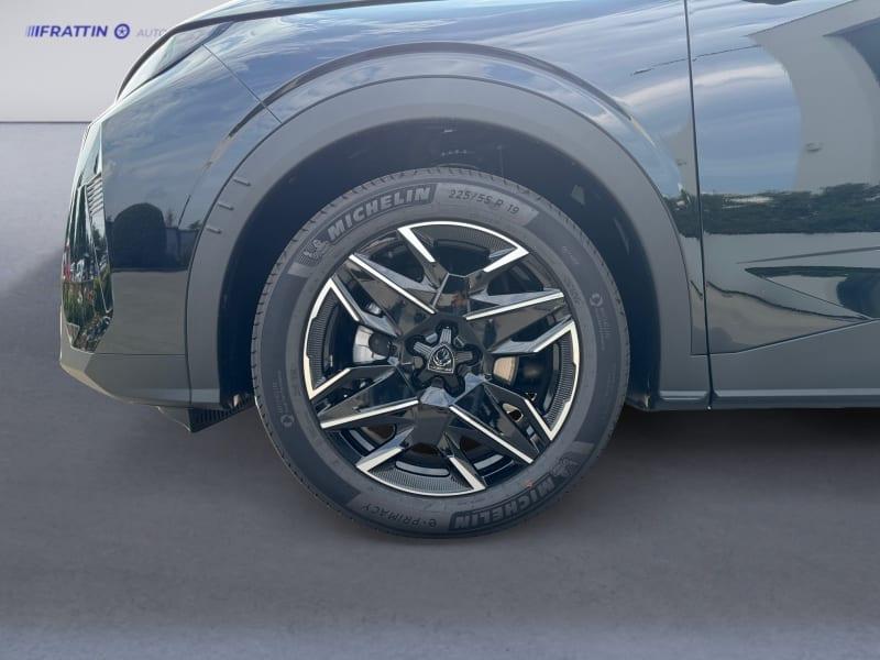 PEUGEOT 3008 HYBRID 145 E-DCS6 ALLURE