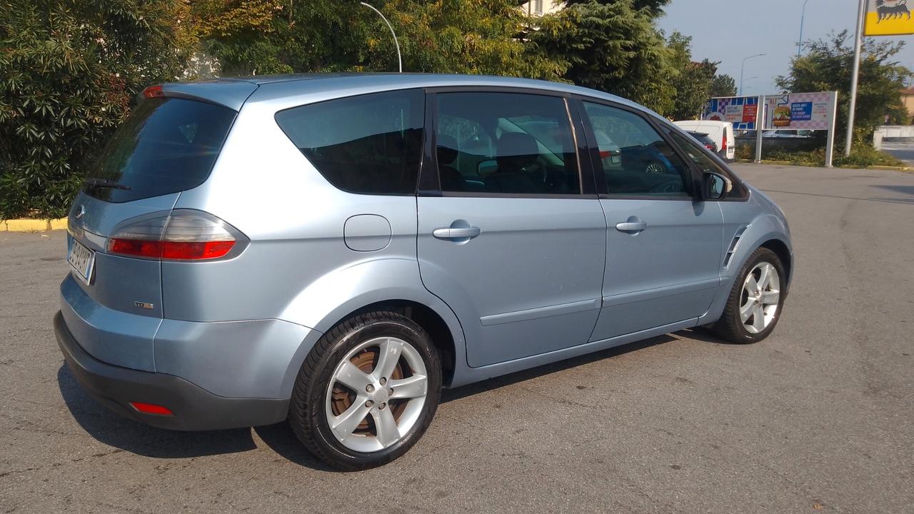 Ford S-Max 2.0 TDCi 140CV Titanium 7 POSTI 07