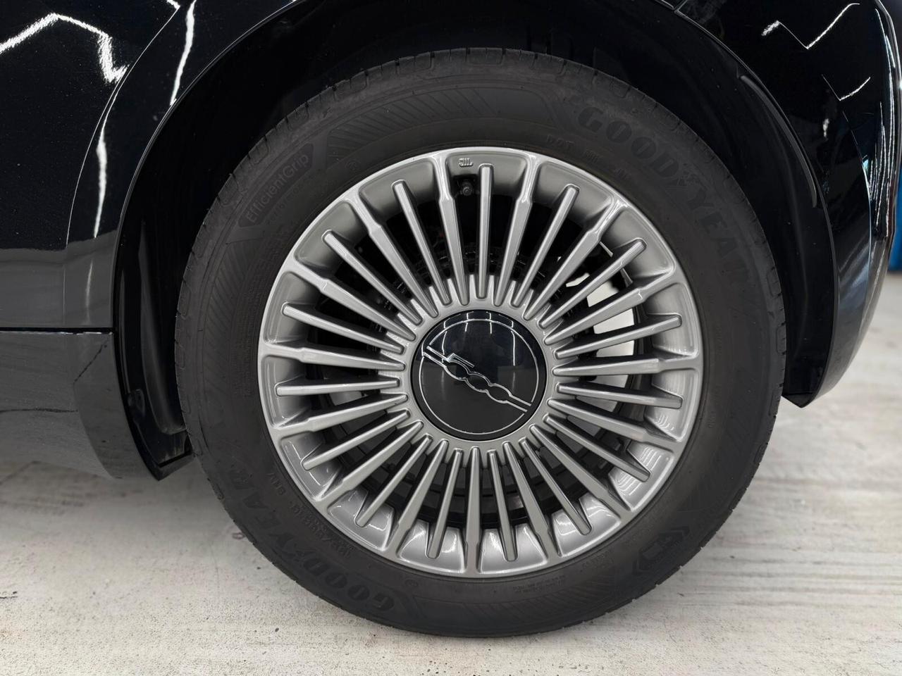 Fiat 500 500e 3+1 LA PRIMA-KM CERTIFICATI-PERMUTE-12 MESI GARANZIA