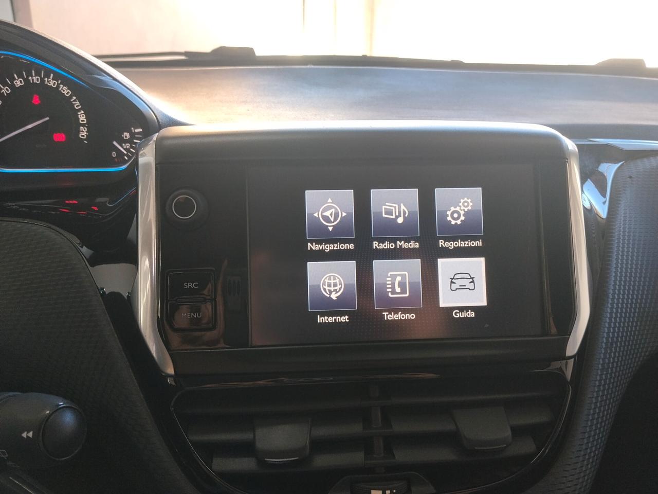 Peugeot 2008 1.6 diesel 2015 CON GARANZIA
