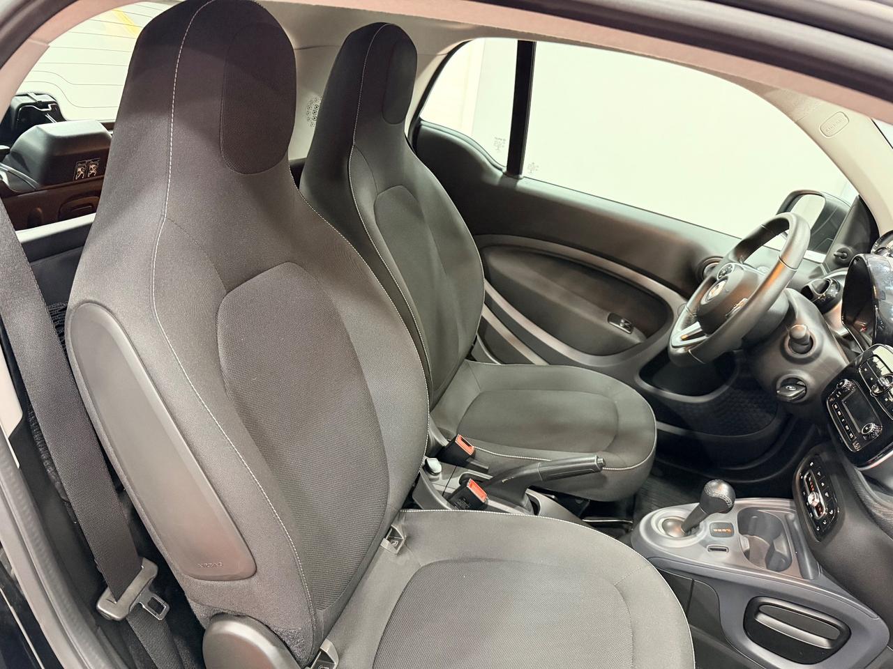 Smart ForTwo EQ PASSION 6300KM CERTIFICATI MERCEDES