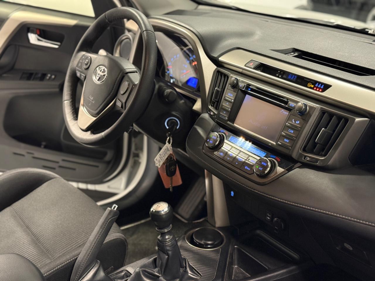 Toyota RAV 4 RAV4 2.0 D-4D Active