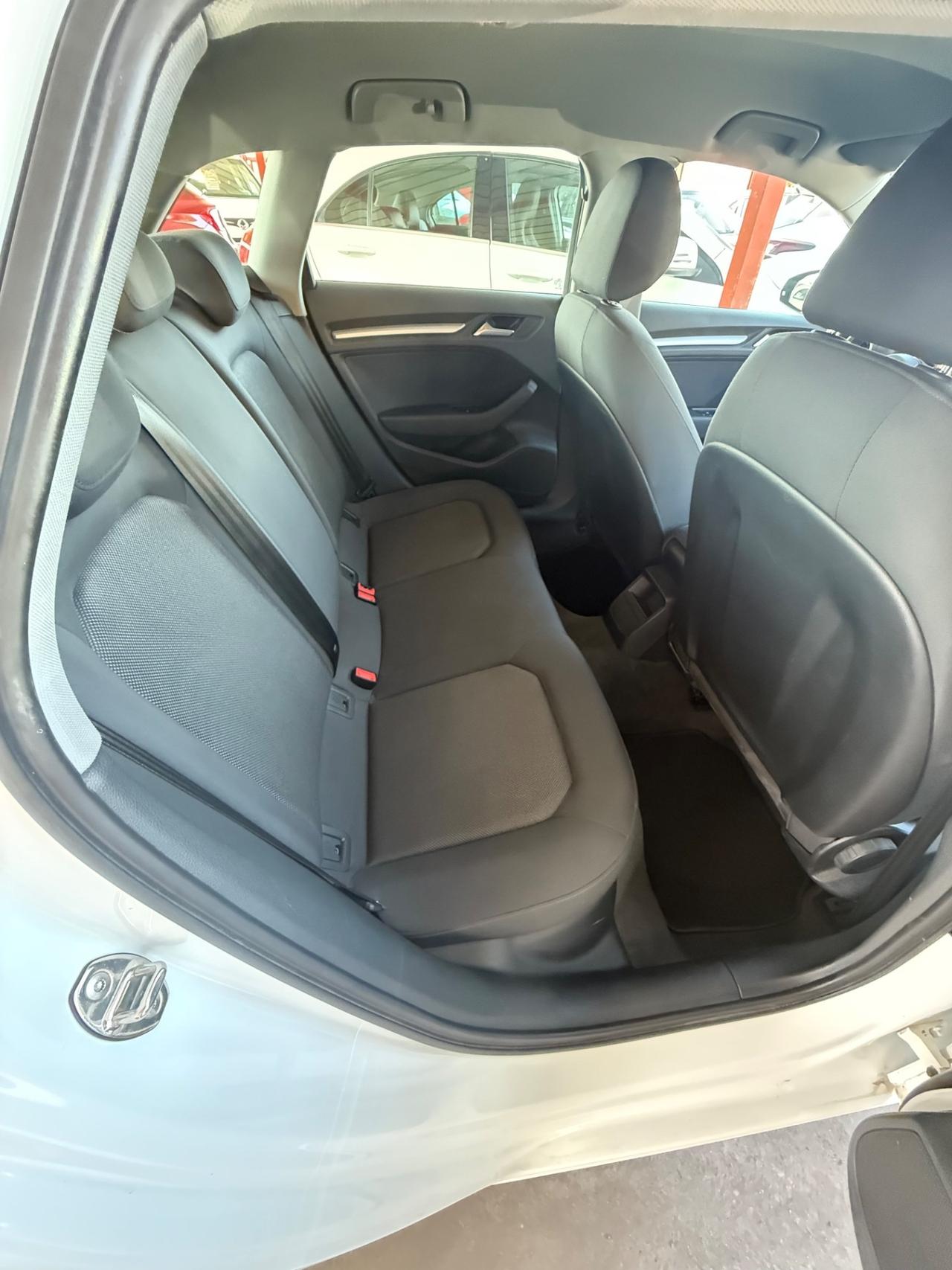 AuA3 SPB 1.6 TDI 116 CV S tronic Sport-unipro-rate-e6