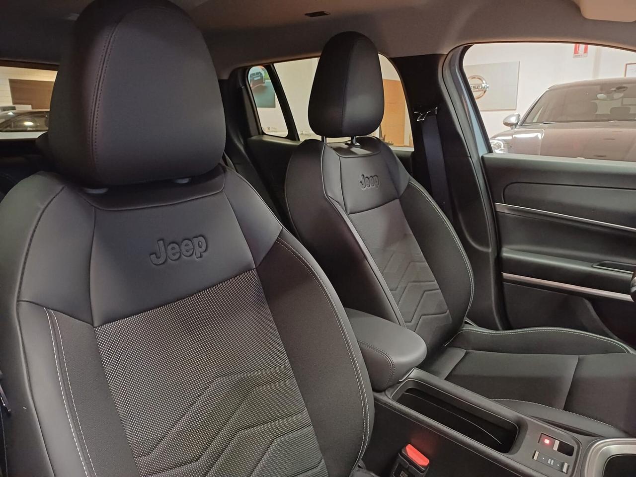 Jeep Avenger 1.2 Turbo 110 CV MHEV Summit