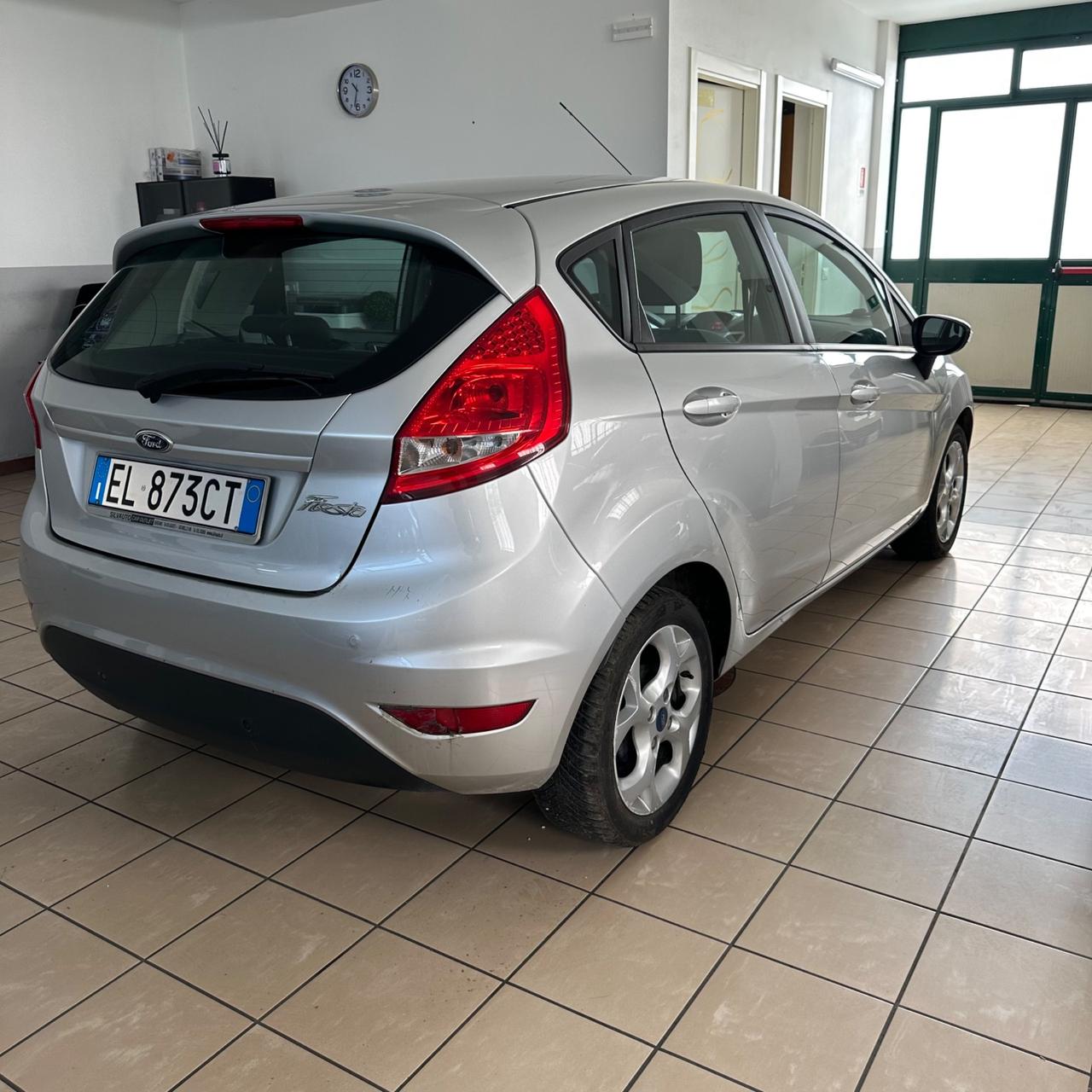 Ford Fiesta 1.4 TDCi 5p. Titanium