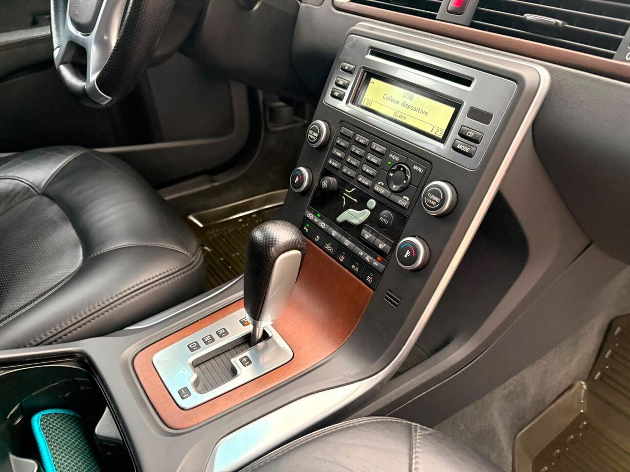 Volvo S80 2.4 D5 205 CV Geartronic Momentum