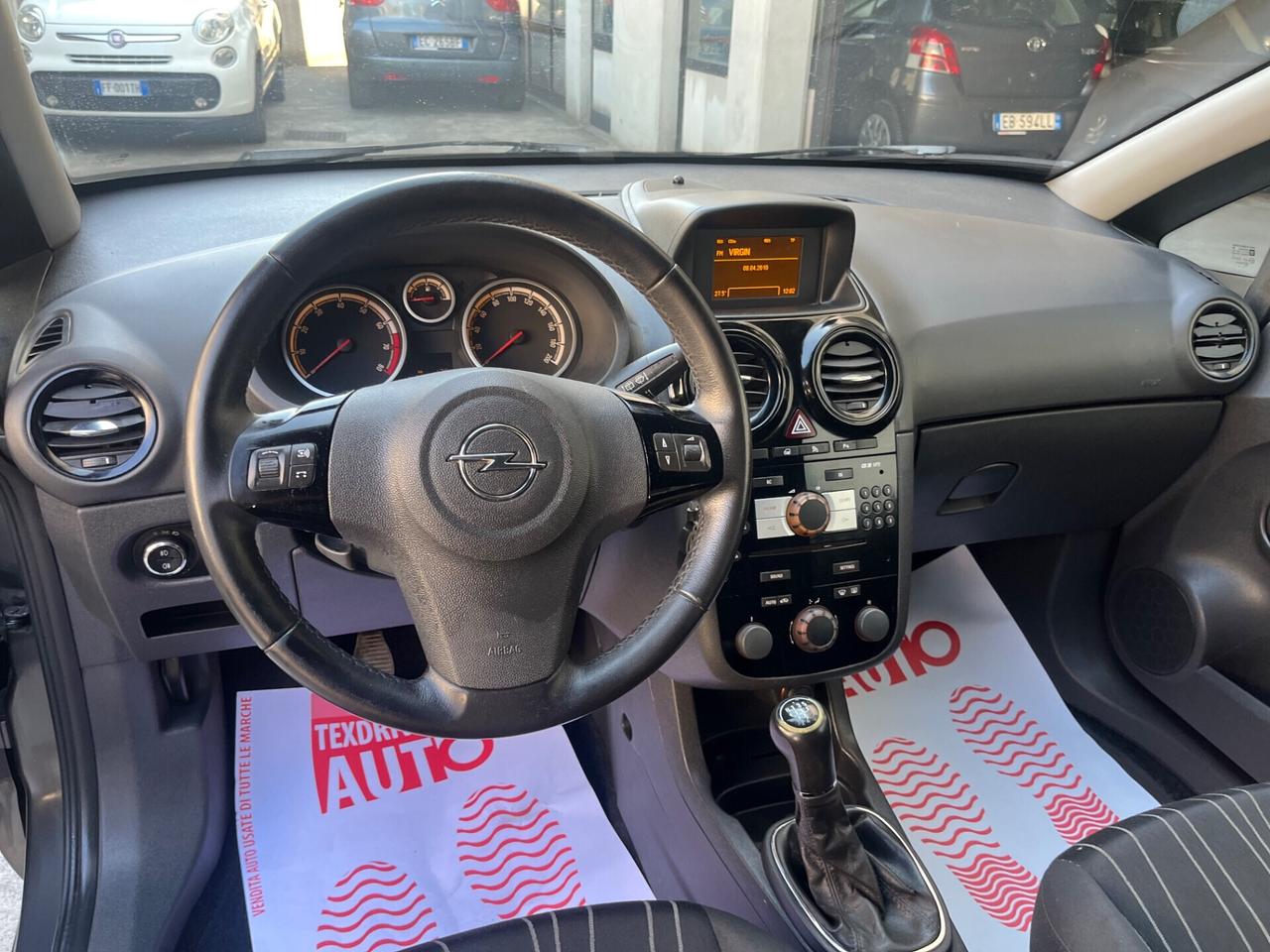 Opel Corsa 1.2 3 porte Sport