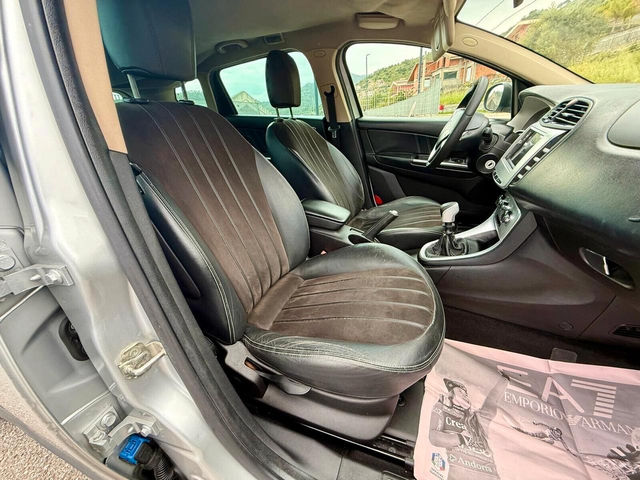 Lancia Delta 1.6 MJT Platino