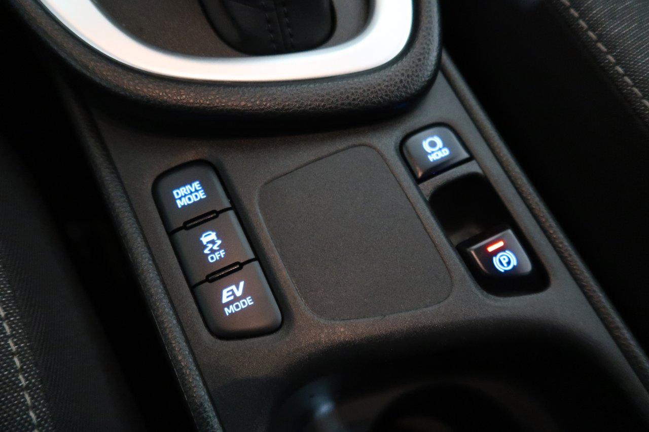 Toyota Yaris 1.5h Business # TELECAMERA # CAMBIO AUT #