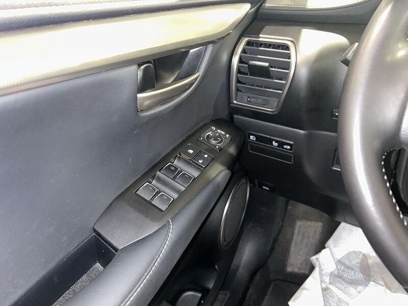 Lexus NX Hybrid 4WD Premium