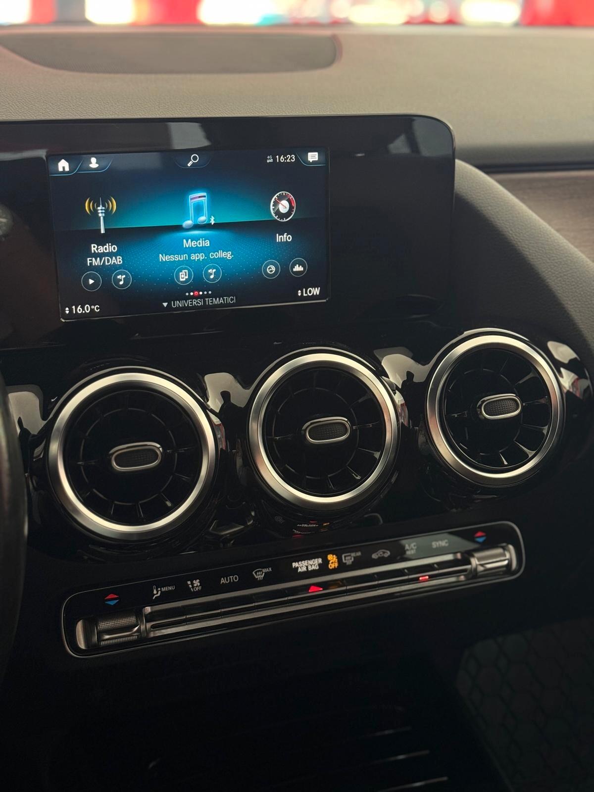 Mercedes-benz GLA 200 d Automatic 4Matic Sport