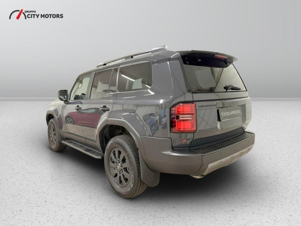 Toyota Land Cruiser 2.8 D-4D Adventure AWD Auto