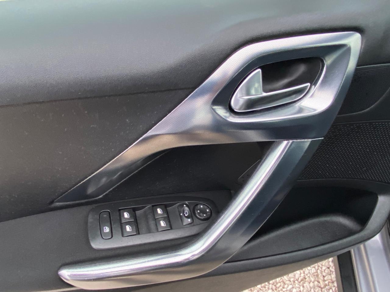 Peugeot 2008 1.6 e-HDi 92 CV Stop&Start Allure UNICO PROPRIETARIO NEOPATENTATI