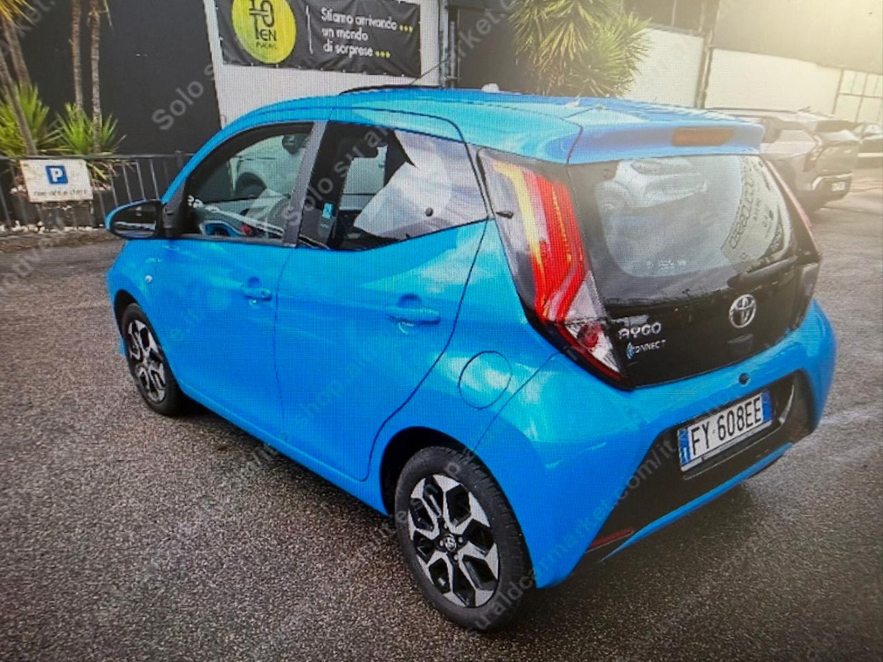 Toyota Aygo Connect 1.0 VVT-i 72 CV 5 porte x-fun MMT