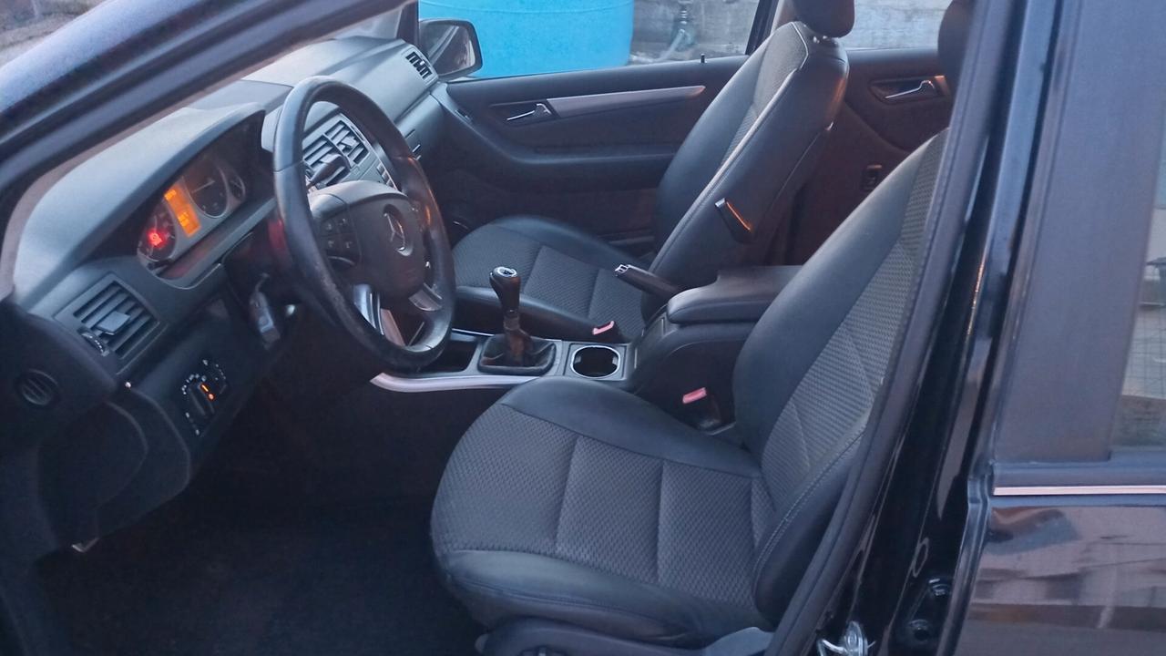 Mercedes-benz B 200 CDI Premium