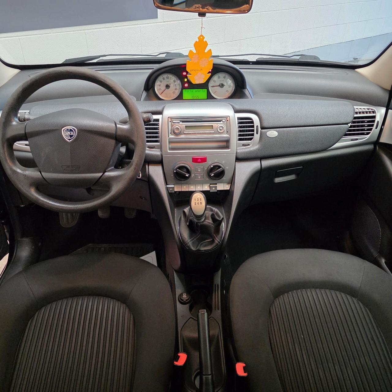 Lancia Ypsilon 1.2 ARGENTO