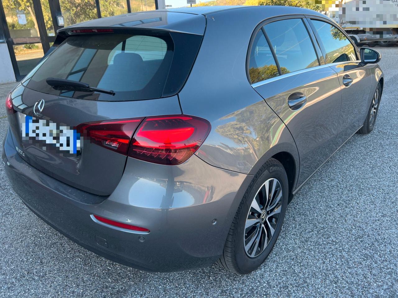 Mercedes-benz A 180 d Automatic AMG Line Advanced Plus -2025