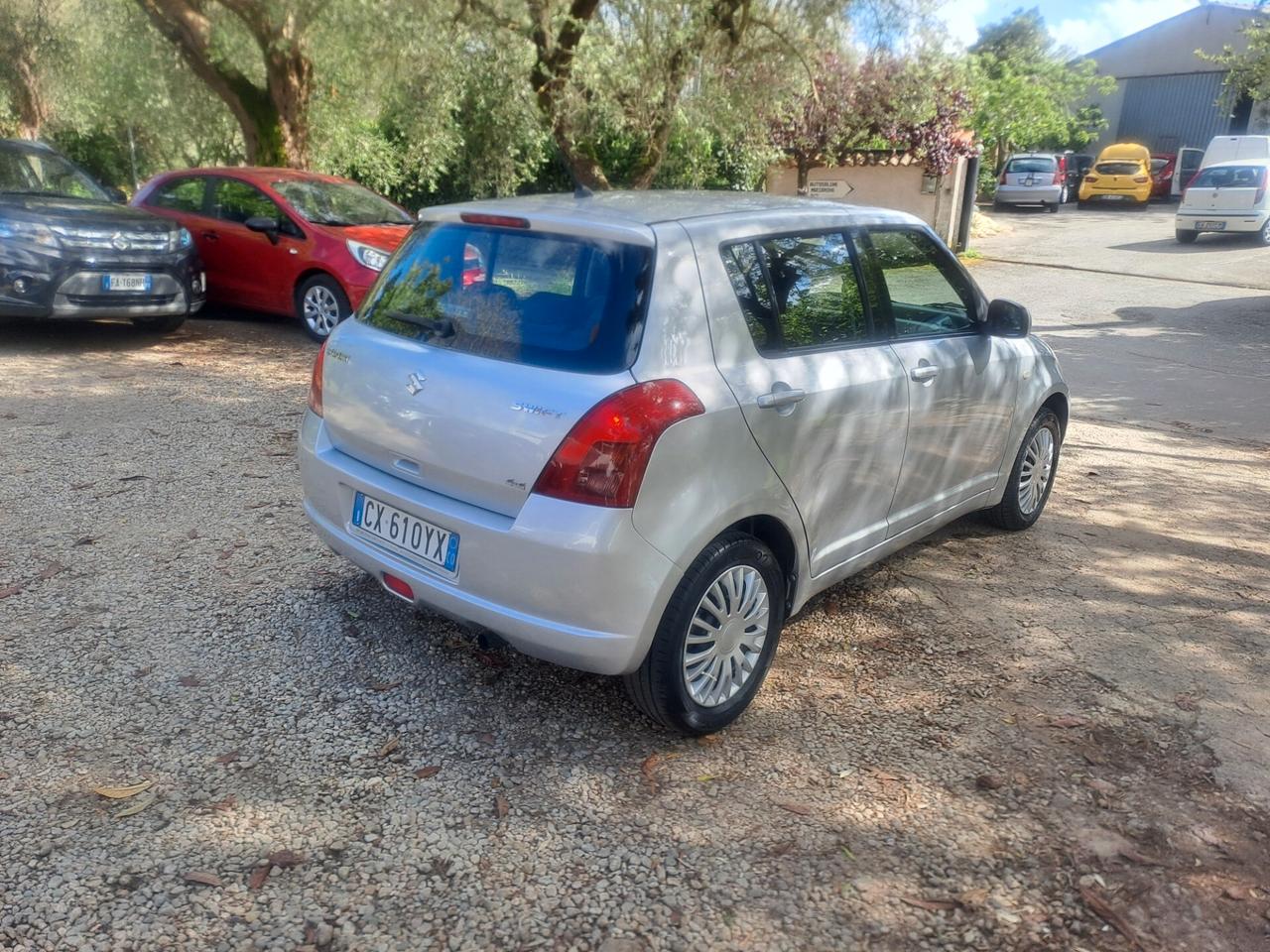 Suzuki Swift 1.3 4x4 5p. GL