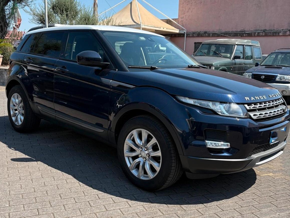 Land Rover Range Evoque 2.2 TD4 5p. Pure