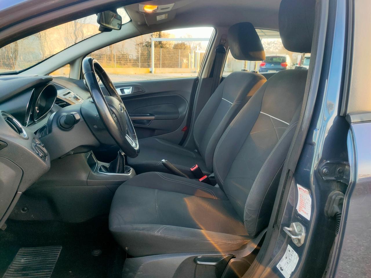 Ford Fiesta 1.5 TDCi 75CV 5 porte Business NEOPATENTATI