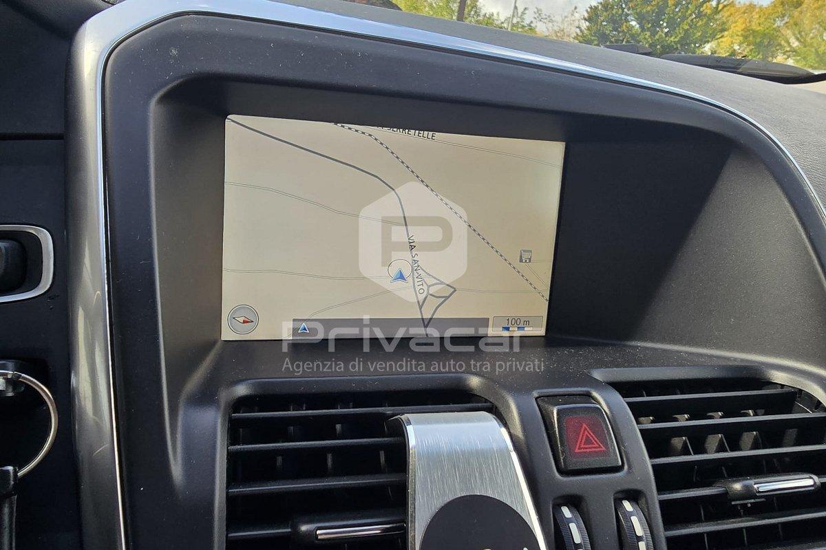 VOLVO XC60 D4 AWD Geartronic Momentum