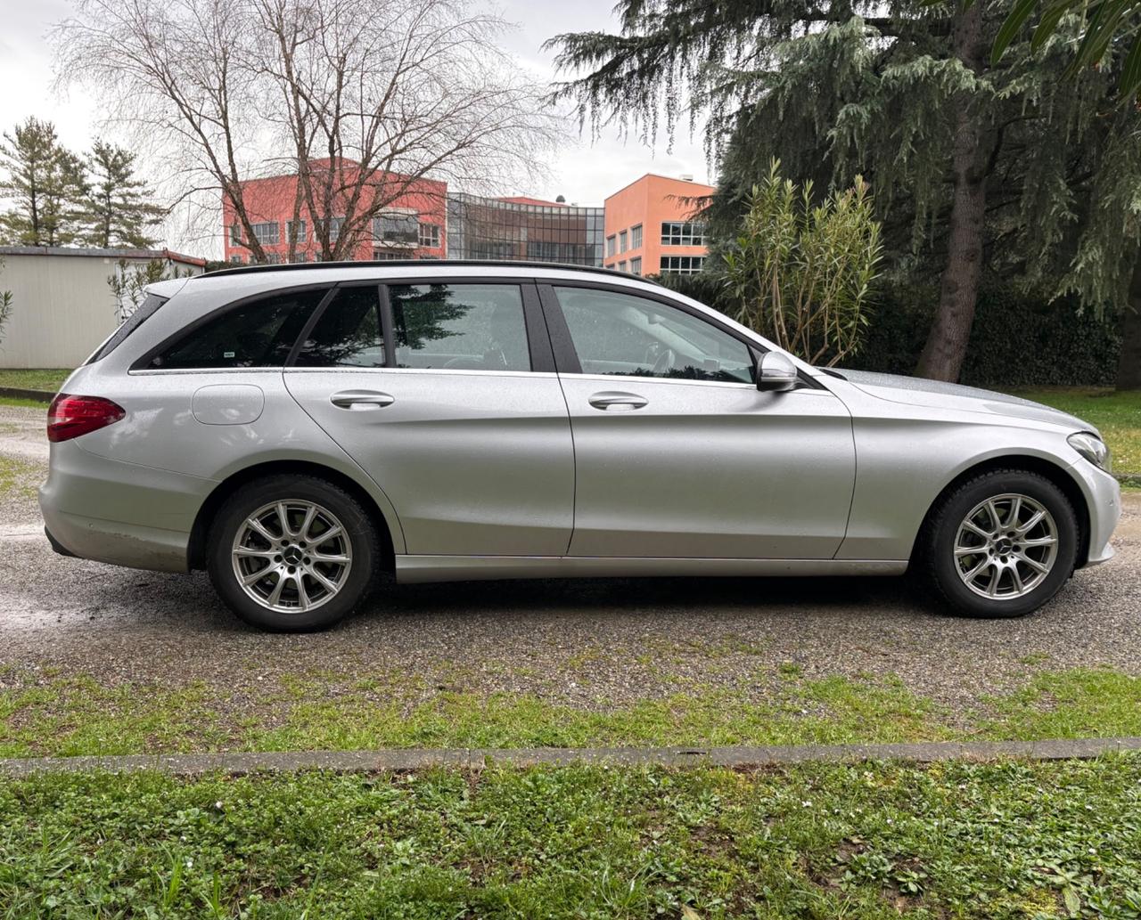 Mercedes-benz C200d Station Wagon 1.6 136cv Executive automatic