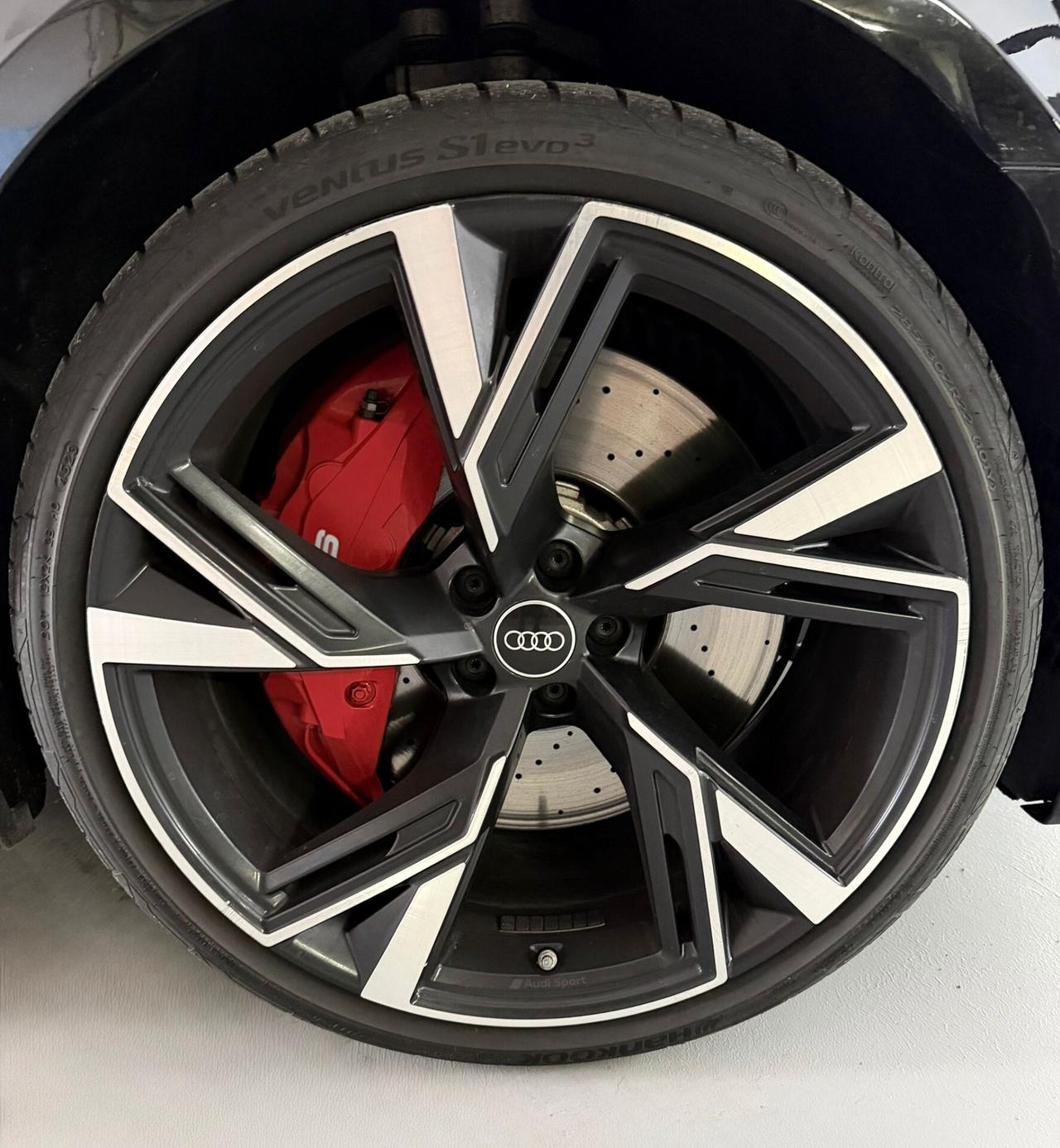 Audi A6 RS 6 Avant 4.0 TFSI V8 quattro tiptronic