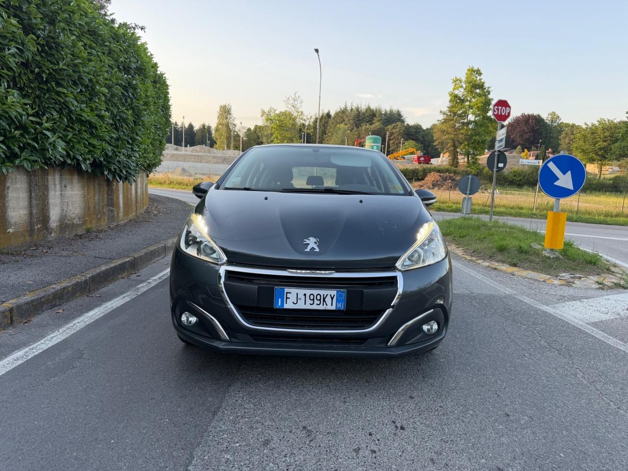 Peugeot 208 PureTech 82 5 porte Allure