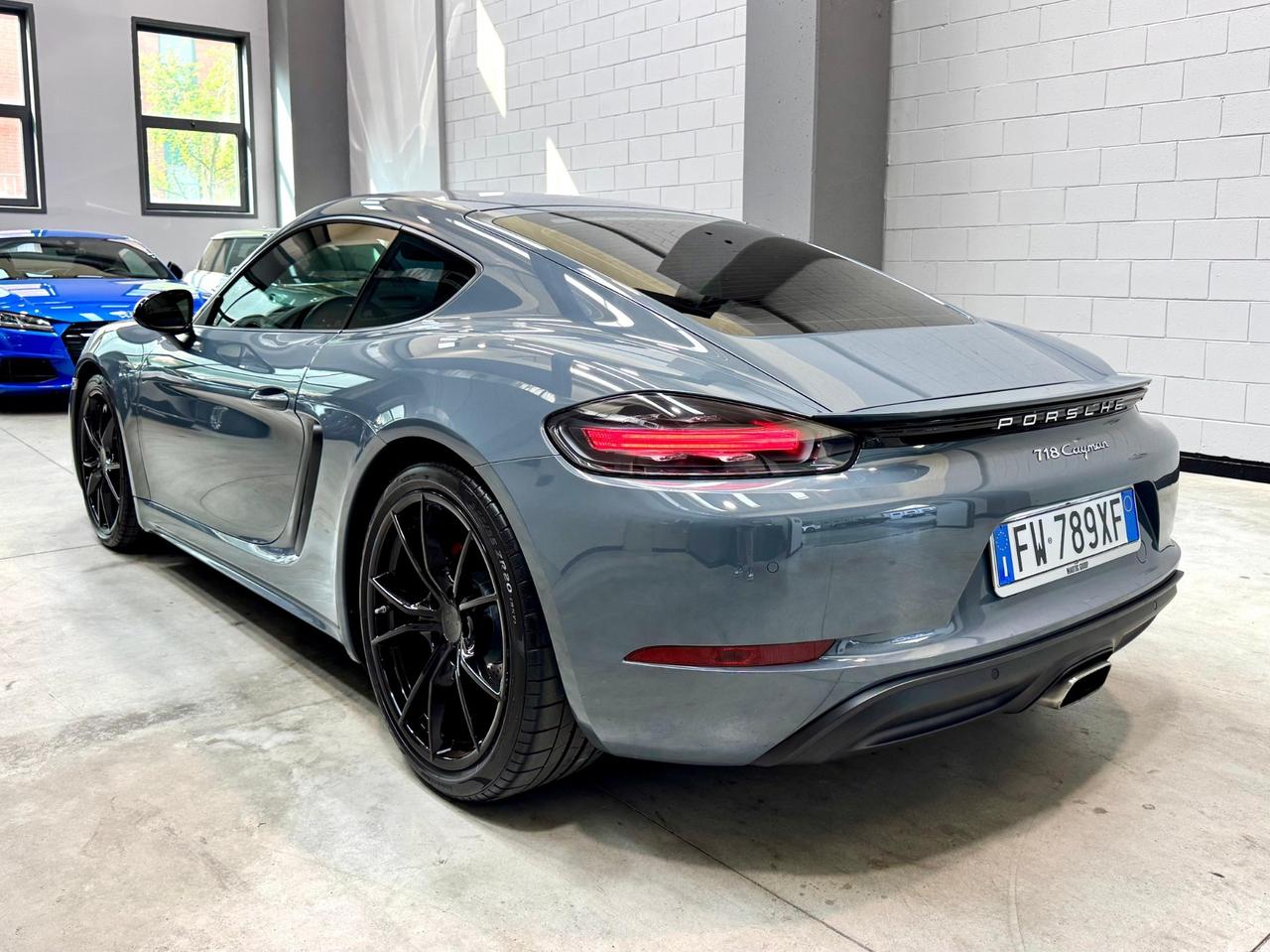 Porsche 718 Cayman 2.0