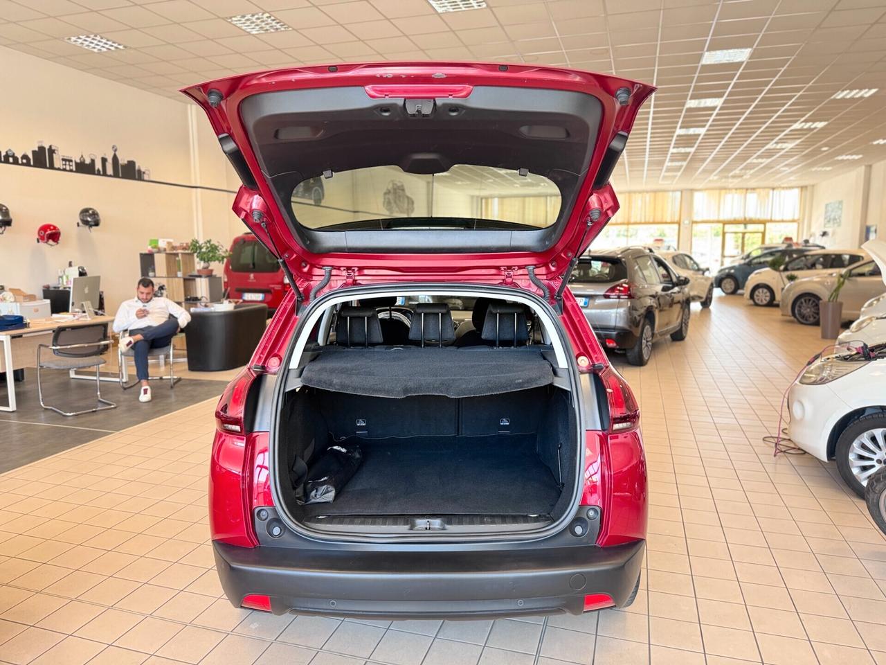 Peugeot 2008 BlueHDi 100 Allure