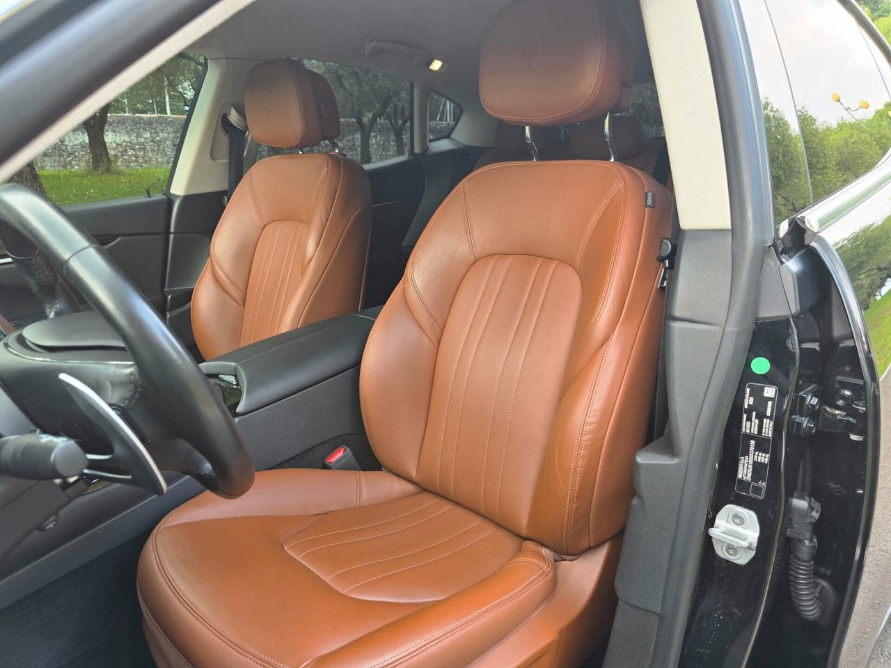 Maserati Levante V6 AWD 350 CV BENZINA - 2021