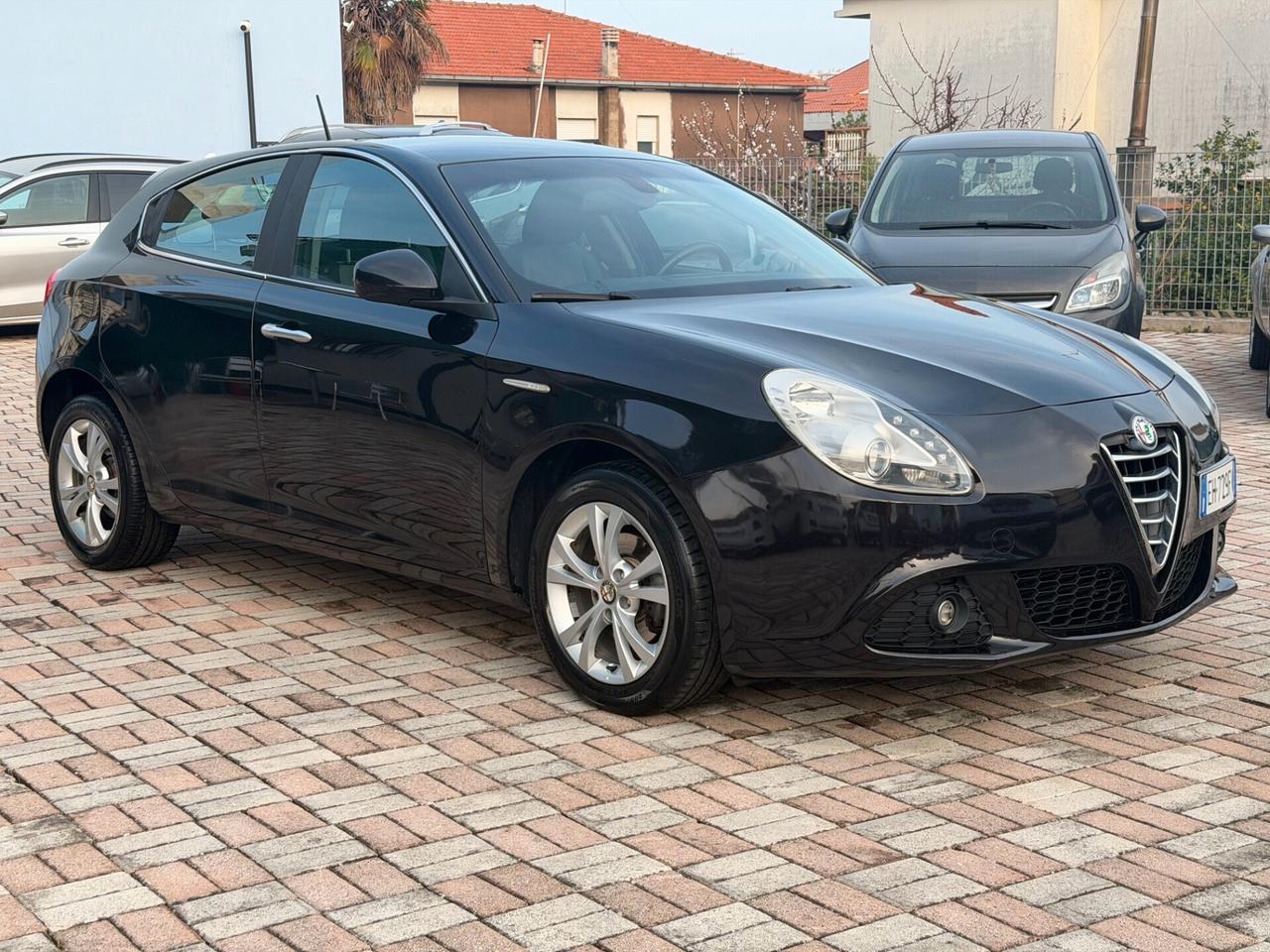 Alfa Romeo Giulietta 1.6 JTDm-2 105 CV Distinctive