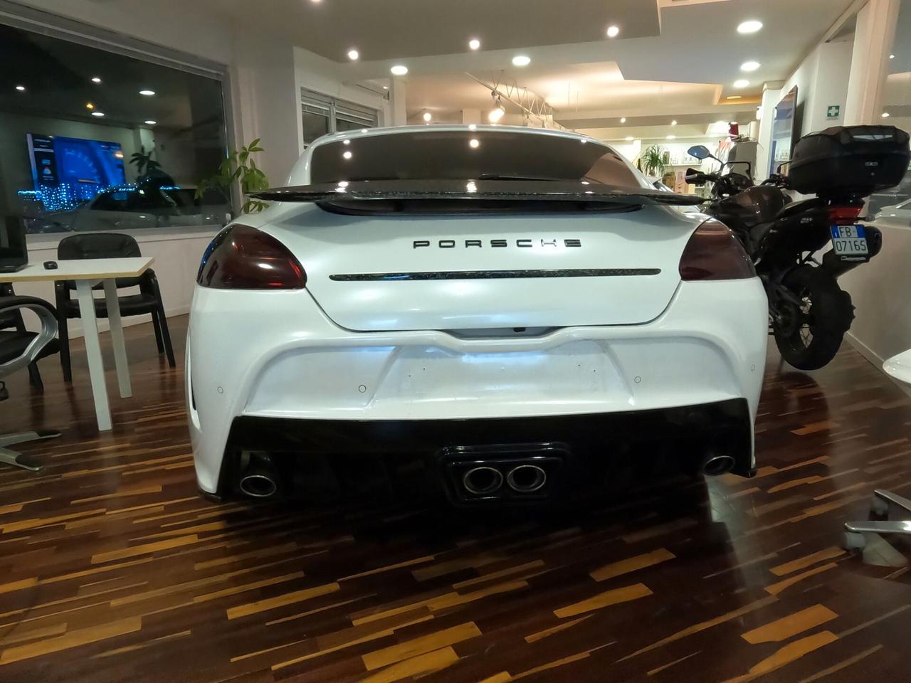 Porsche Panamera 3.6 4 Mansory