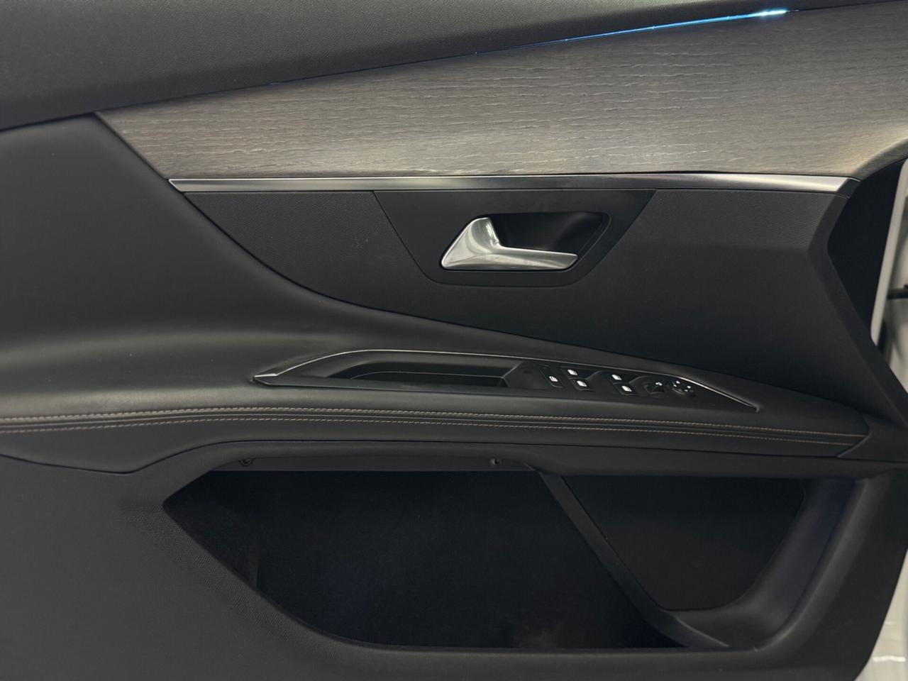 Peugeot 3008 GT 2.0 181Cv Iper Full-Tetto